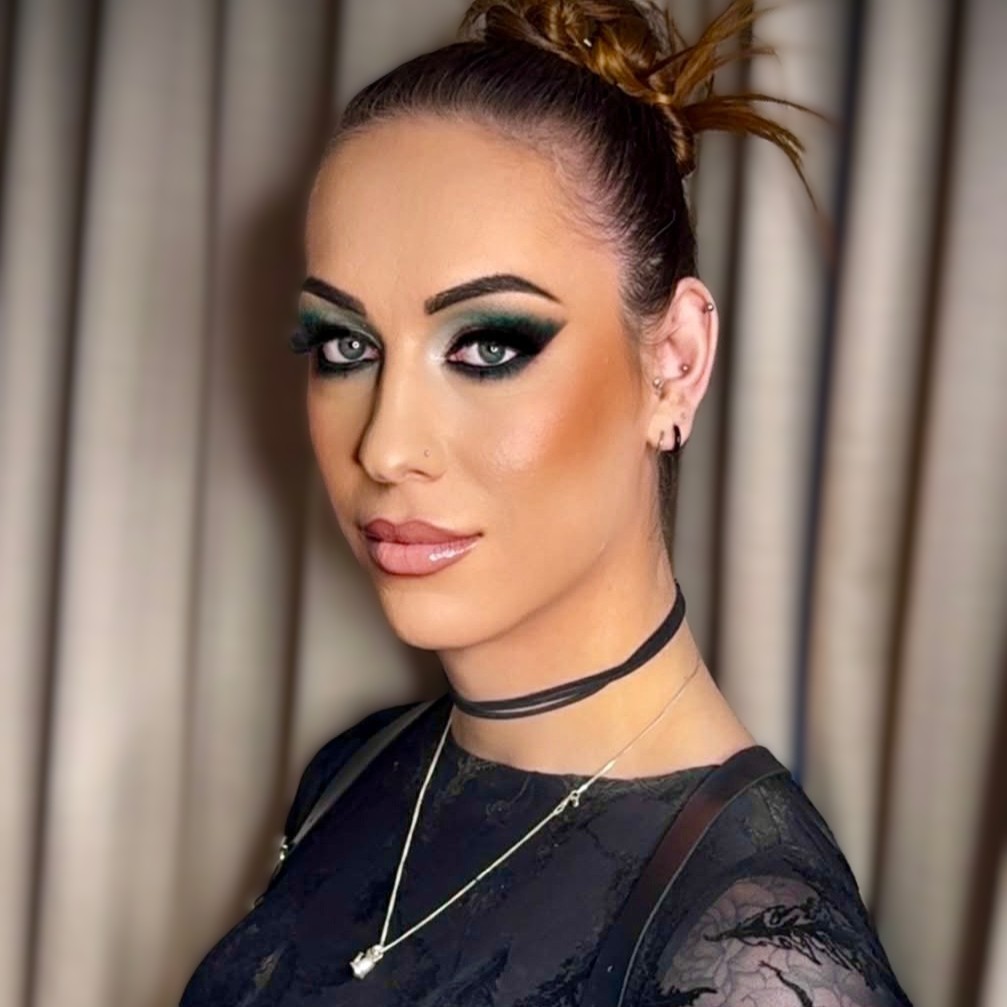 Lizi Bell