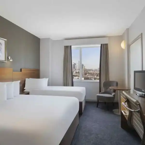 Leonardo Hotel